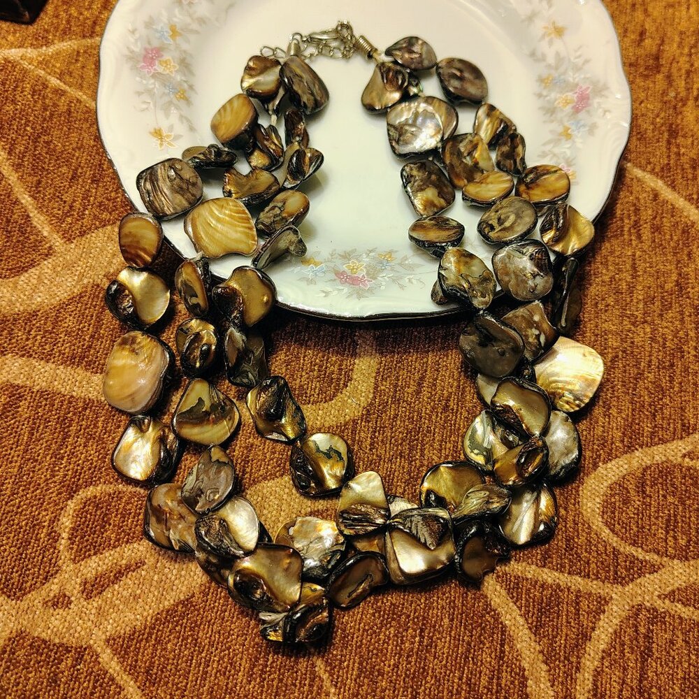 Vtg BROWN BRONZED SHELL BEADED Choker NECKLACE 3 Triple Strand Iridescent